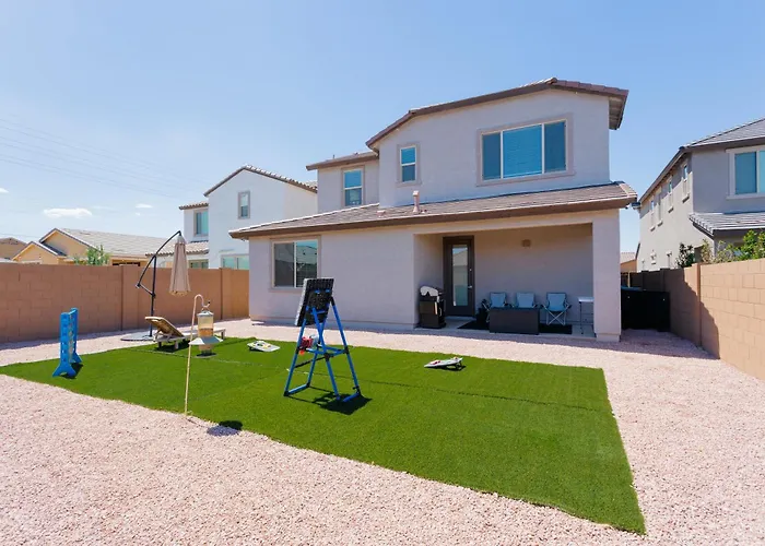 Modern Desert Home-great For Families & Groups, Near Golf, Hiking, And Fun, Private In-law With Own Entrance Also Available Separately *