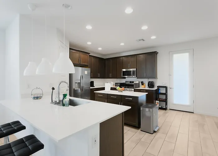 Ferienhaus Modern Desert Home-great For Families & Groups, Near Golf, Hiking, And Fun, Private In-law With Own Entrance Also Available Separately *