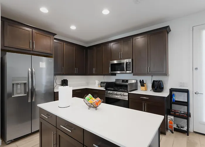 Ferienhaus Modern Desert Home-great For Families & Groups, Near Golf, Hiking, And Fun, Private In-law With Own Entrance Also Available Separately *